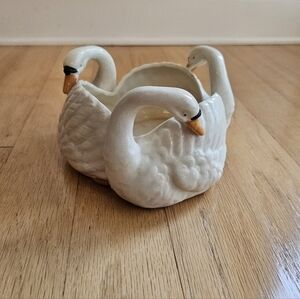 Vintage 3-Swan Circle White Ceramic Planter Pot Hand-Painted Made In Japan Decor